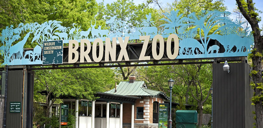 Entrance to the Bronx Zoo in New York